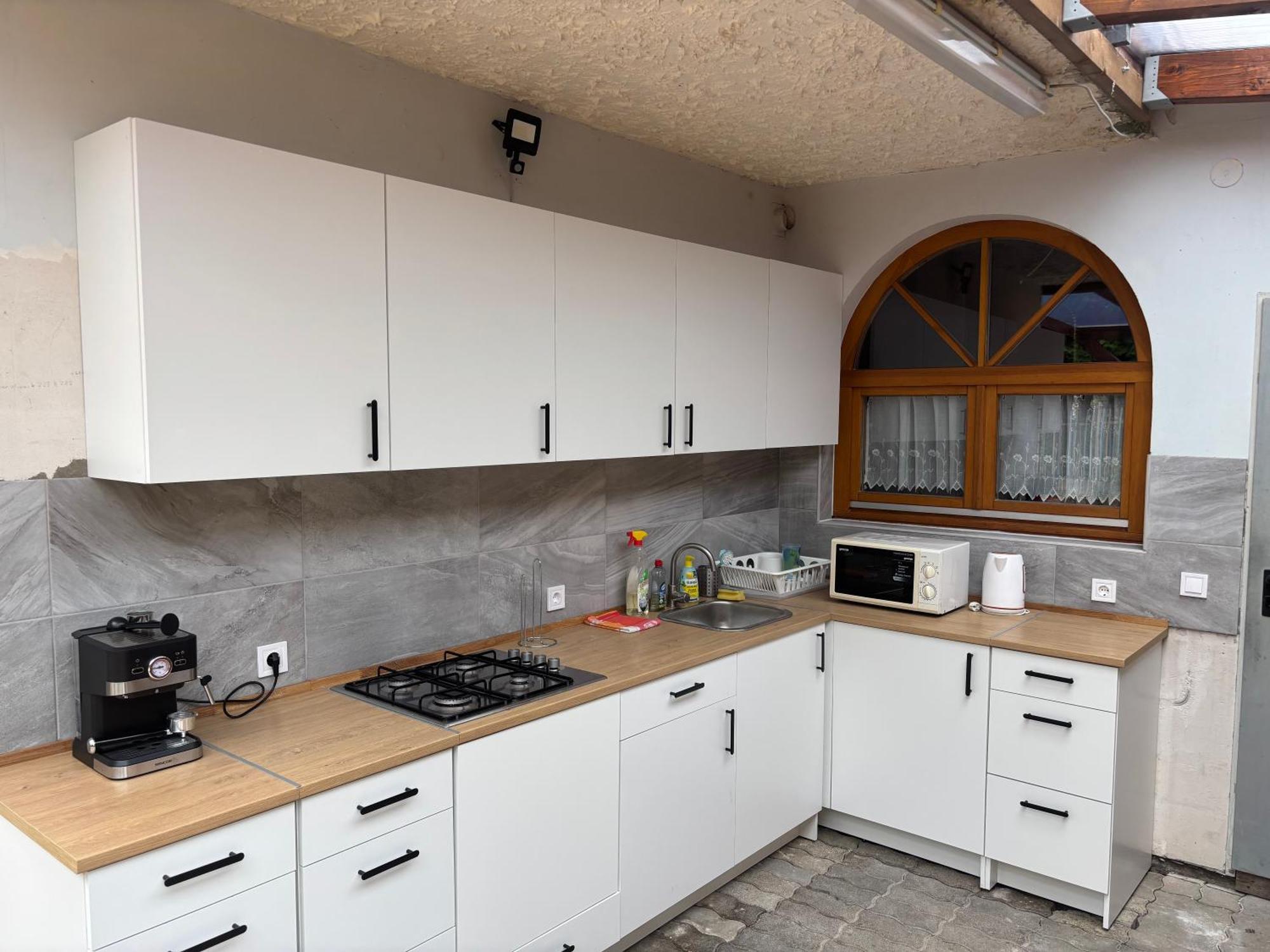 Molnar Apartman 자르마디 외부 사진